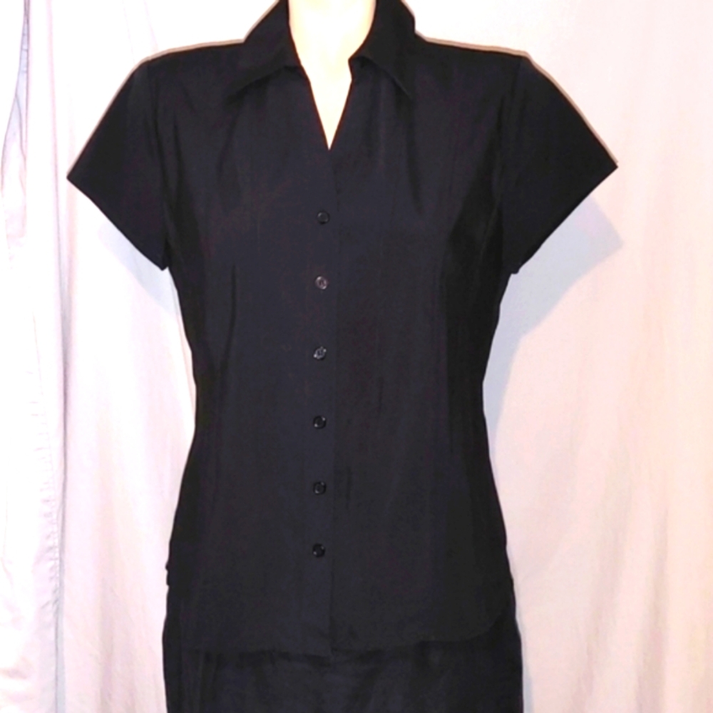 Style And Co Fitted button-down camp shirt